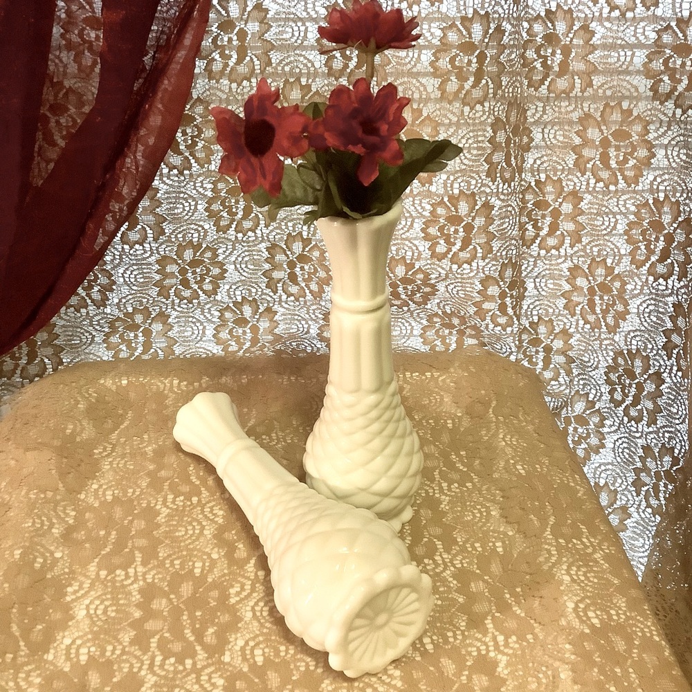 Vintage Pair of Anchor Hocking white milk glass Pineapple glass bud Vases